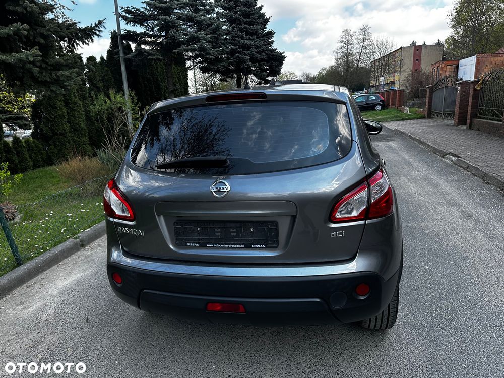 Nissan Qashqai 2.0 dCi DPF tekna - 8