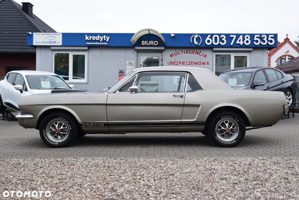 Ford Mustang - 7