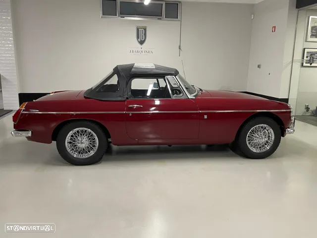 MG MGB - 2