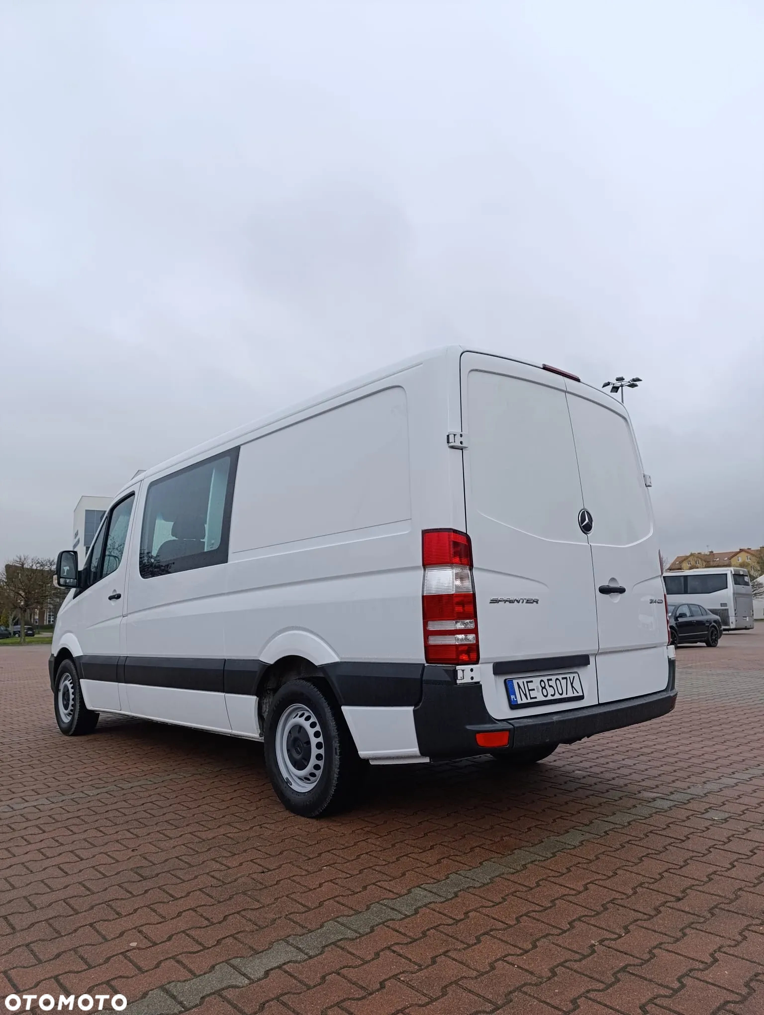 Mercedes-Benz Sprinter - 4