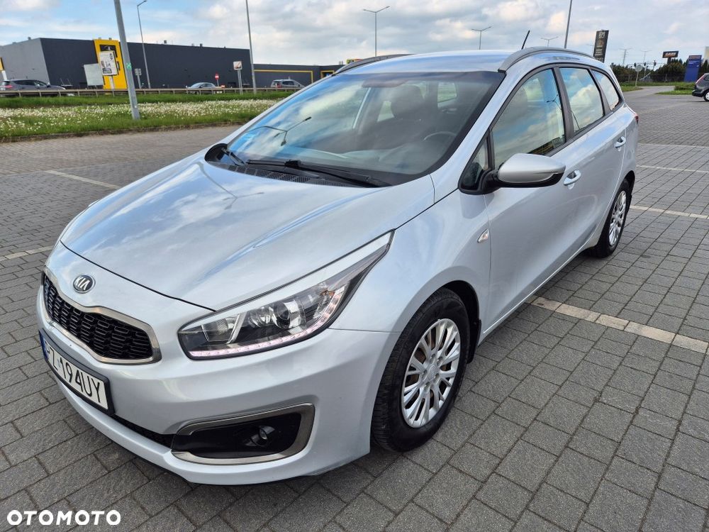Kia Ceed 1.6 CRDi Smart - 12