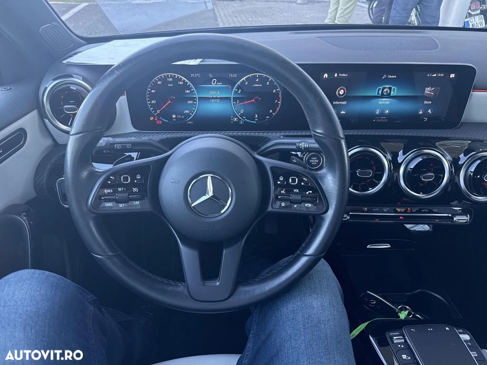Mercedes-Benz A - 13