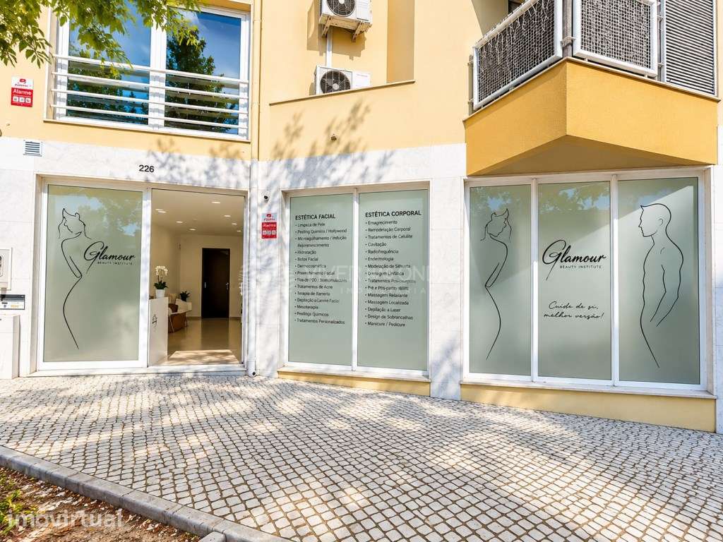 LOJA PARA COMÉRCIO/SERVIÇOS - no centro de Setúbal, próxima de serv...