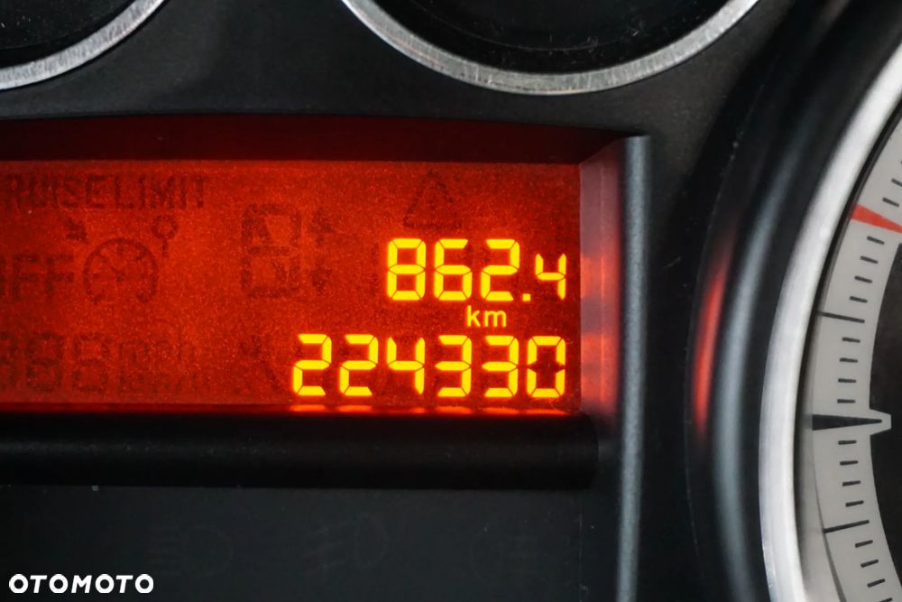 Peugeot 308 HDi FAP 110 Tendance - 32