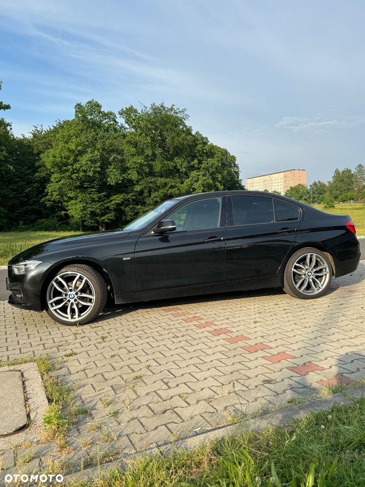 BMW Seria 3 318d xDrive - 3