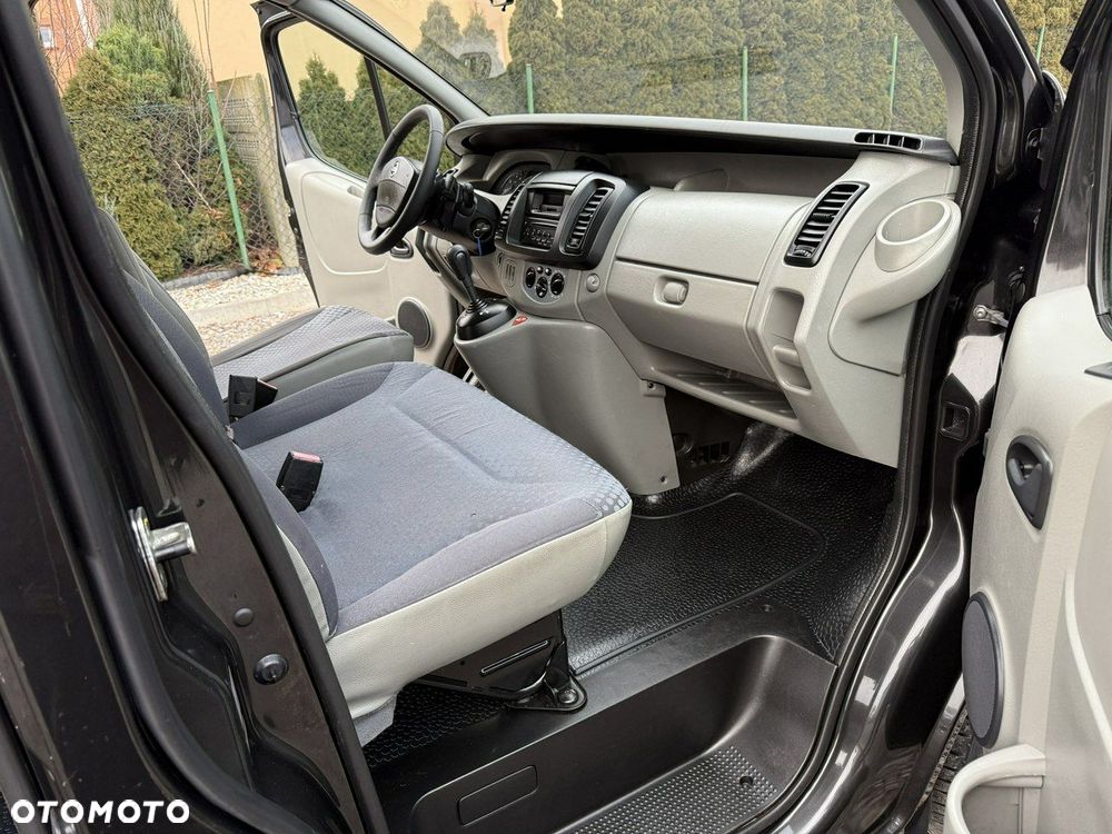 Renault Trafic - 14