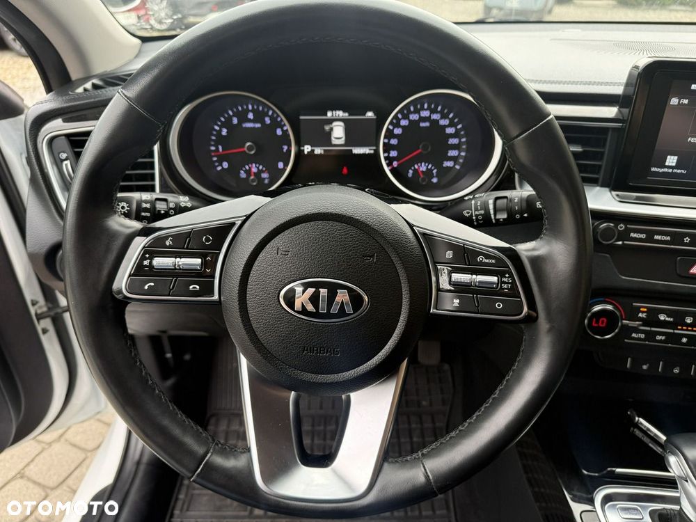 Kia Ceed 1.4 T-GDI L Business Line Plus DCT - 16