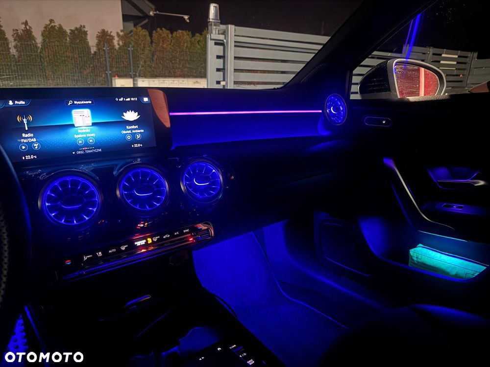 Mercedes-Benz Klasa A 200 AMG Line 7G-DCT - 28