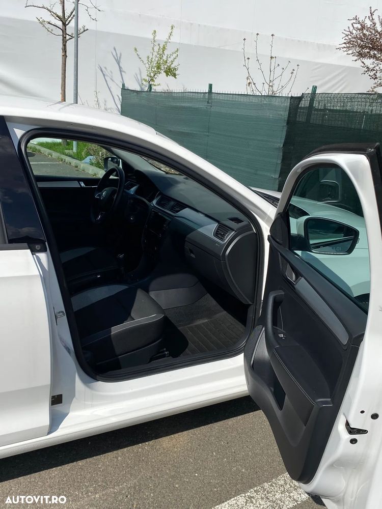 Skoda RAPID 1.0 TSI Avantaj - 19