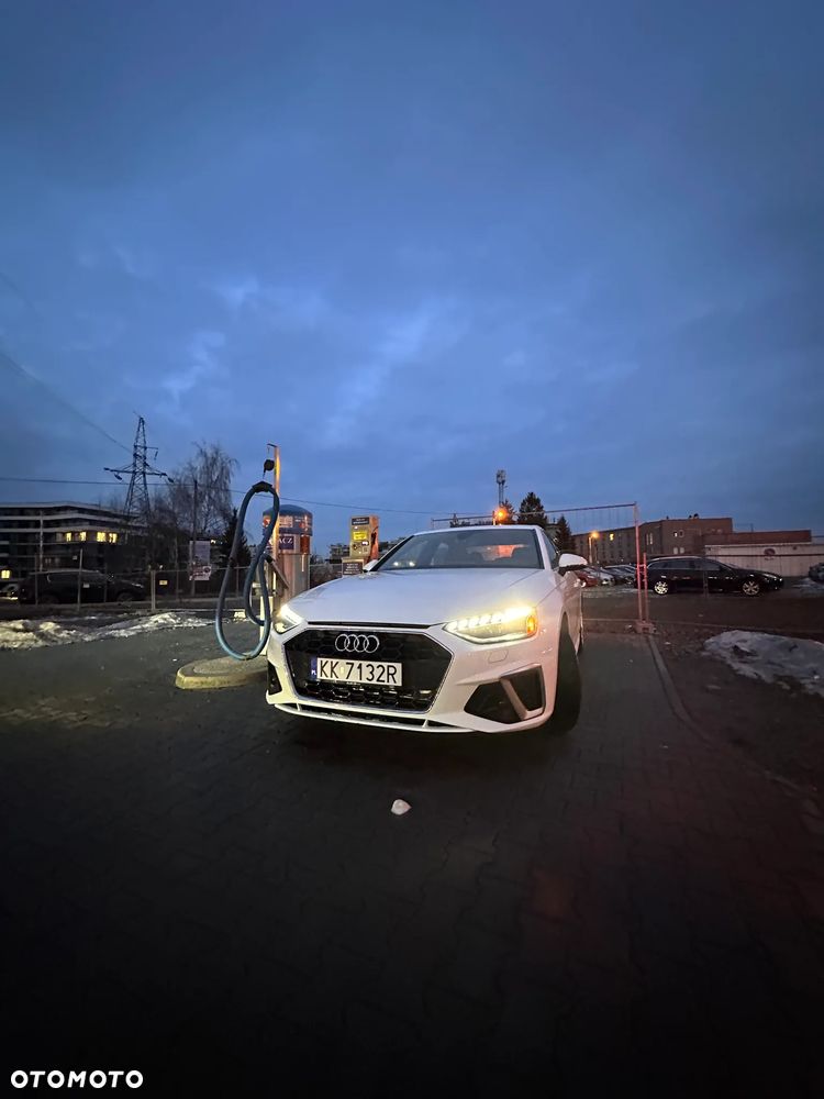 Audi A4 Limousine - 32