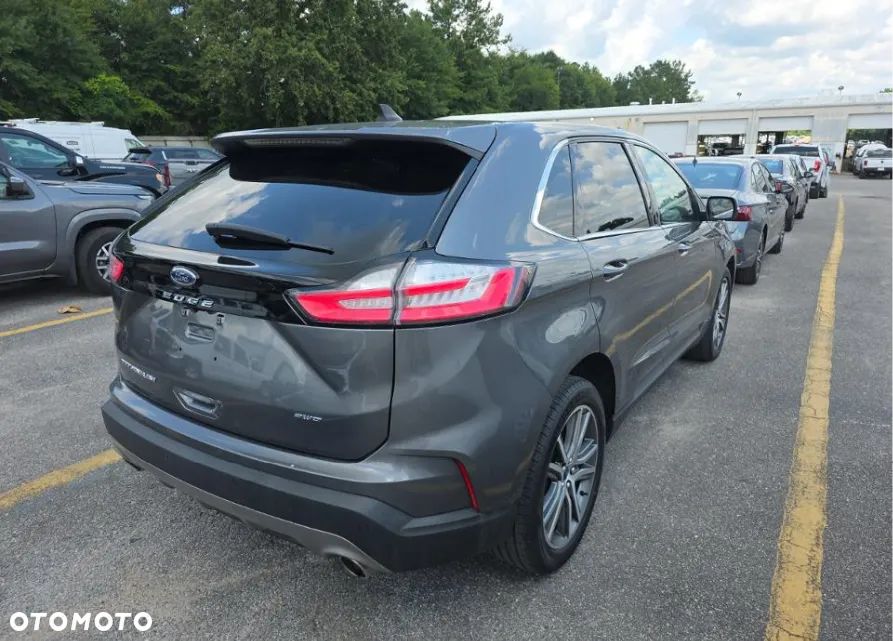 Ford Edge - 4