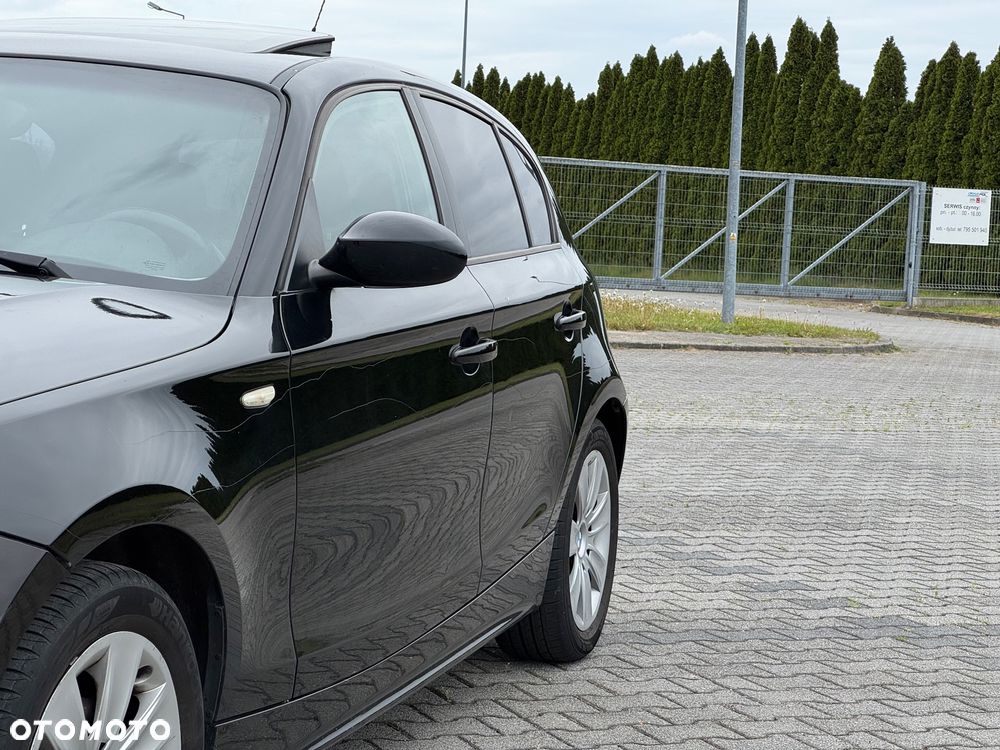 BMW Seria 1 - 29