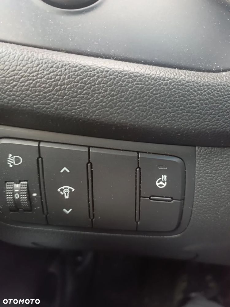 Kia Ceed Cee'd 1.6 GDI L Business Line - 8