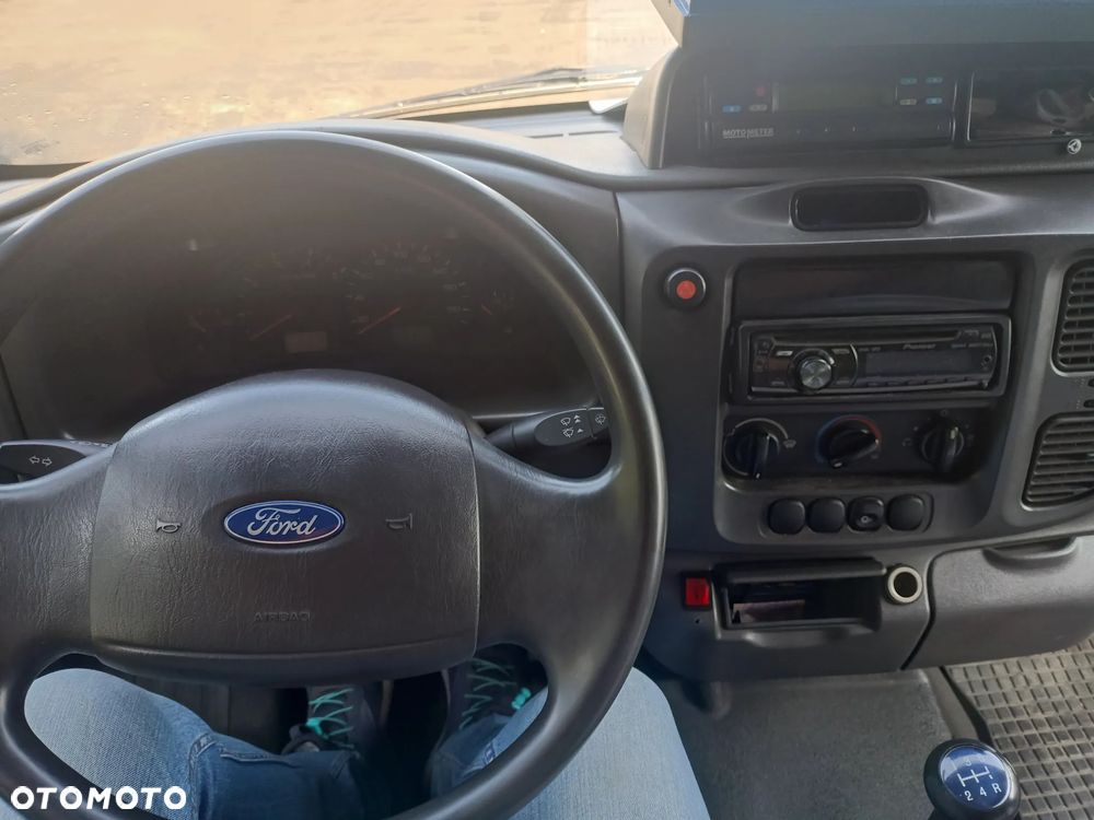 Ford Transit - 7