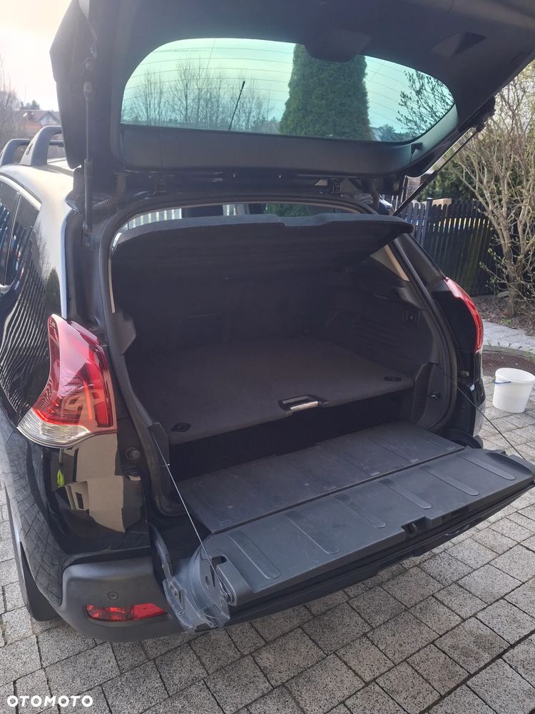 Peugeot 3008 1.6 BlueHDi Allure S&S - 10