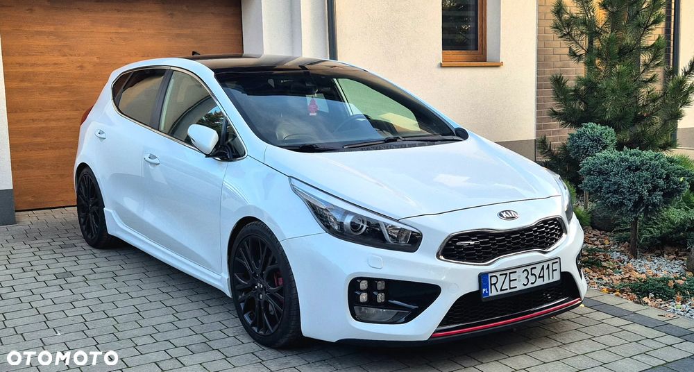 Kia Ceed 1.6 T-GDI GT - 10