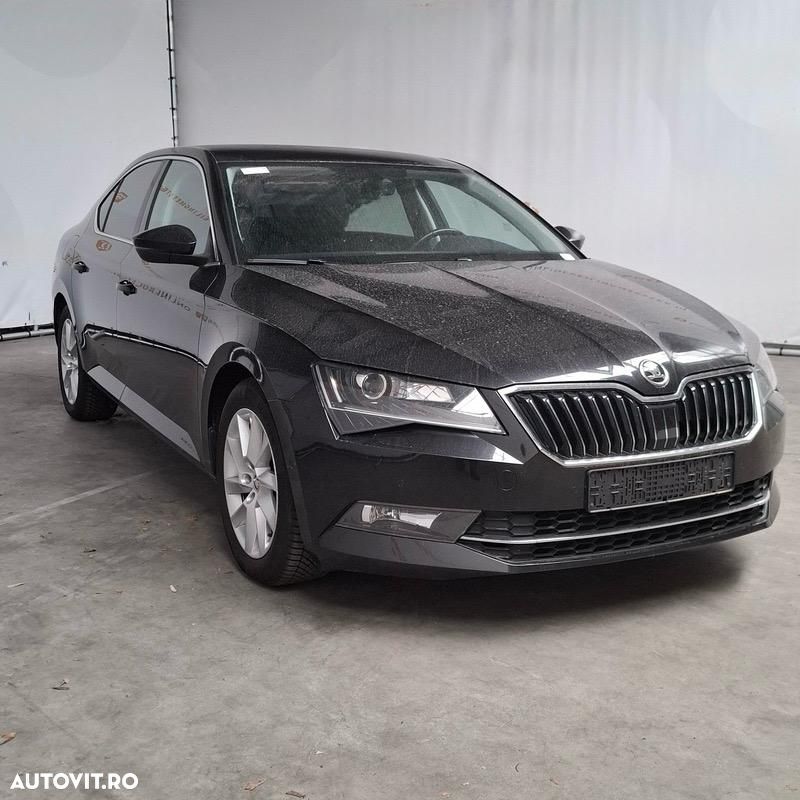 Skoda Superb 1.6 TDI DSG Style - 2