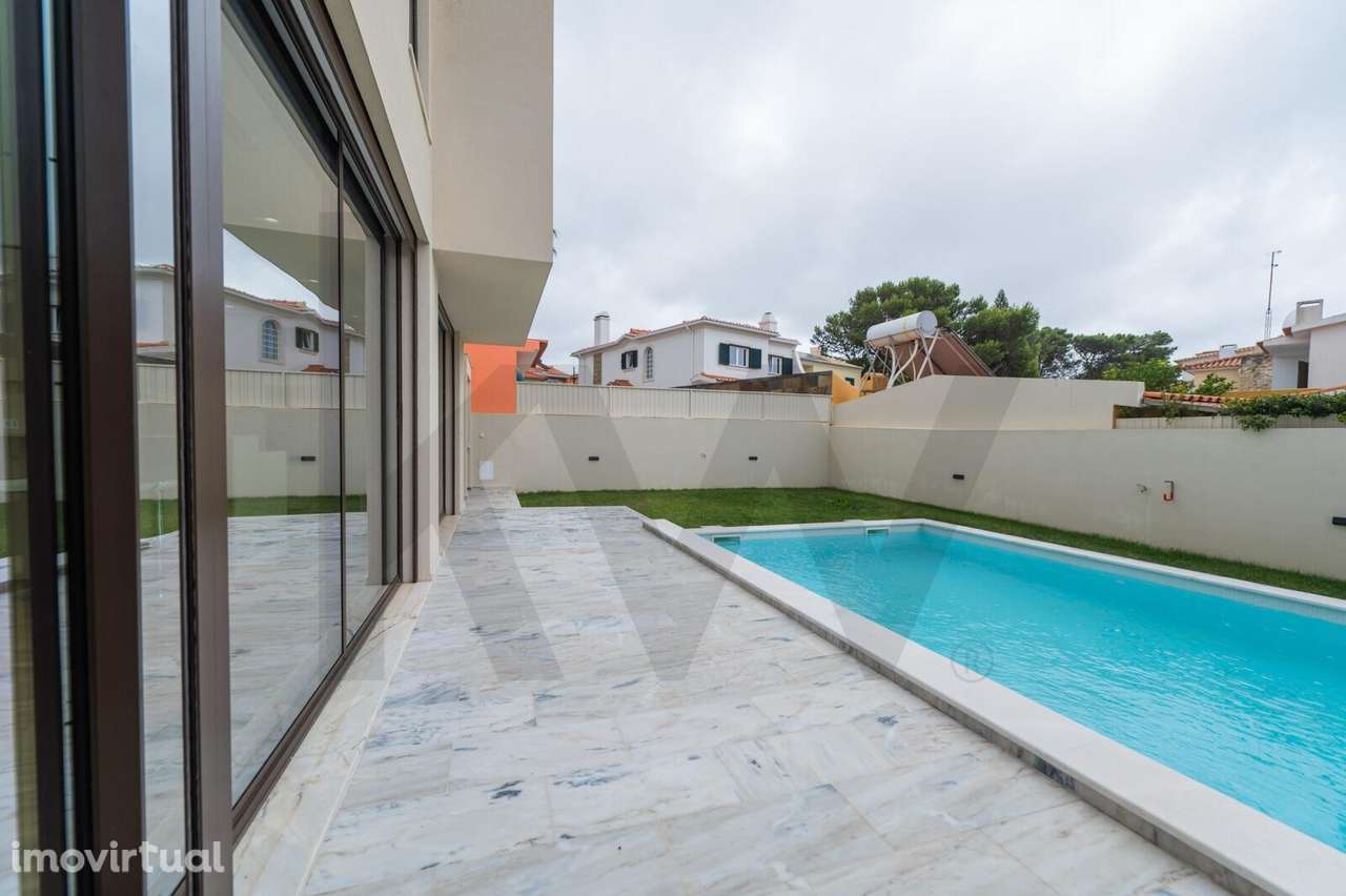 Moradia T3+1 com piscina a estrear em Cascais - Grande imagem: 2/54