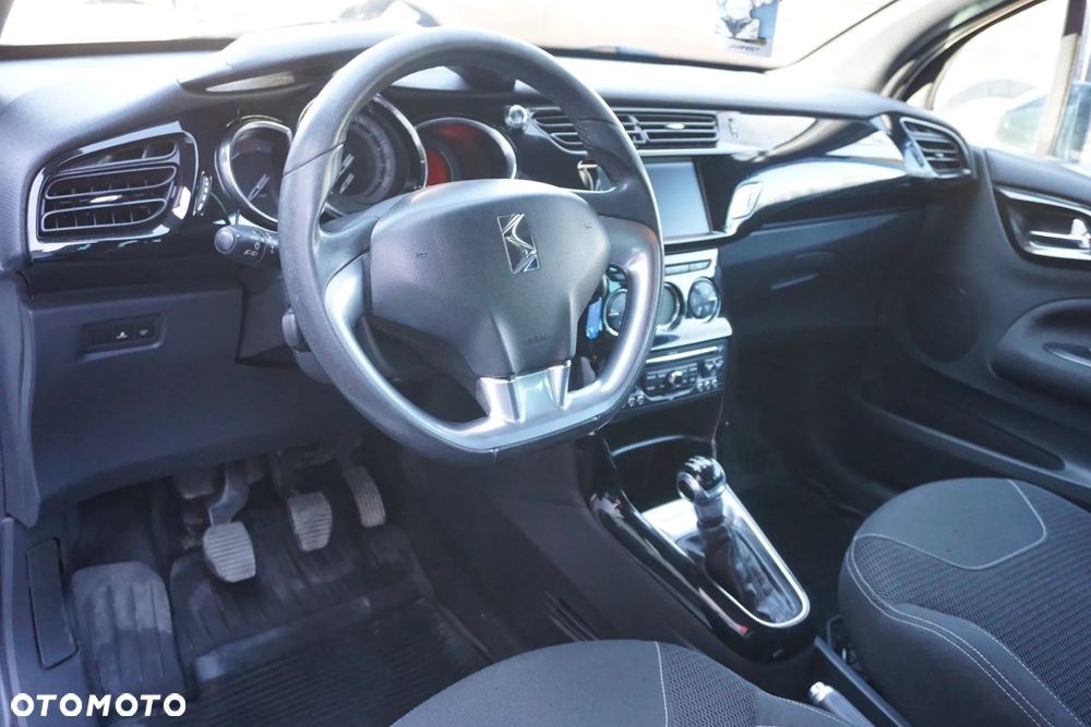 Citroën DS3 1.6 HDi SoChic - 9