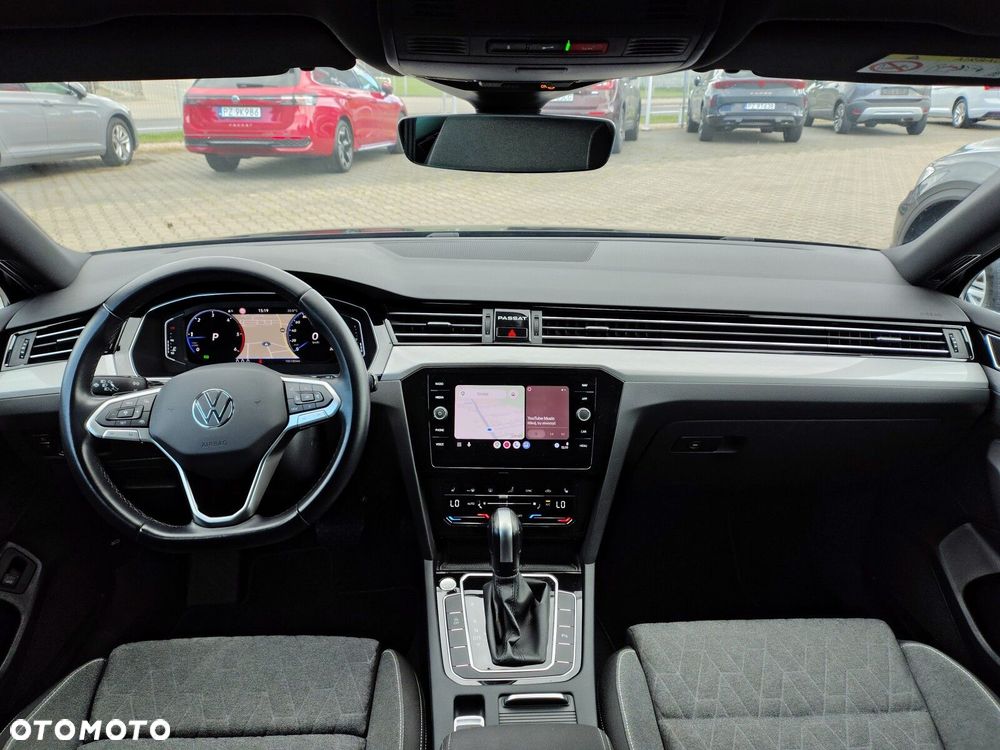 Volkswagen Passat - 21