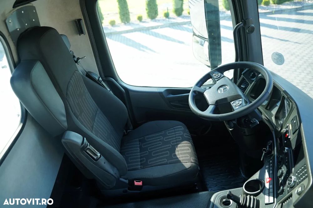 Mercedes-Benz AROCS 2636 / 6x4 / LIVRARE 7,6 M + HIAB 188 B-3 HDS / PODEA REZISTENTĂ / RADIOCOMANDĂ / ROTATOARE / FURCĂ PENTRU PALEȚI / EURO 6 - 30