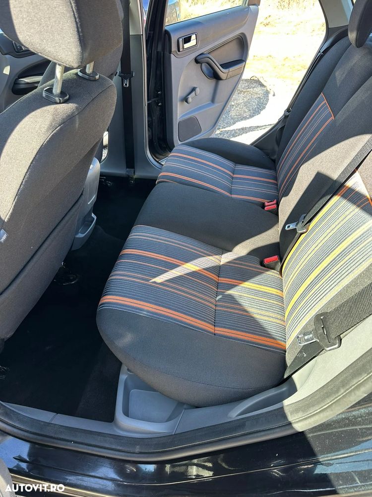 Ford Focus 1.6 TDCI Ambiente - 10