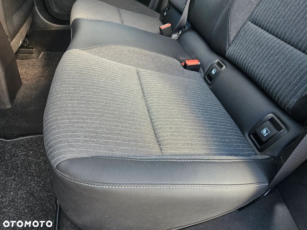 Renault Clio TCe 100 INTENS - 22