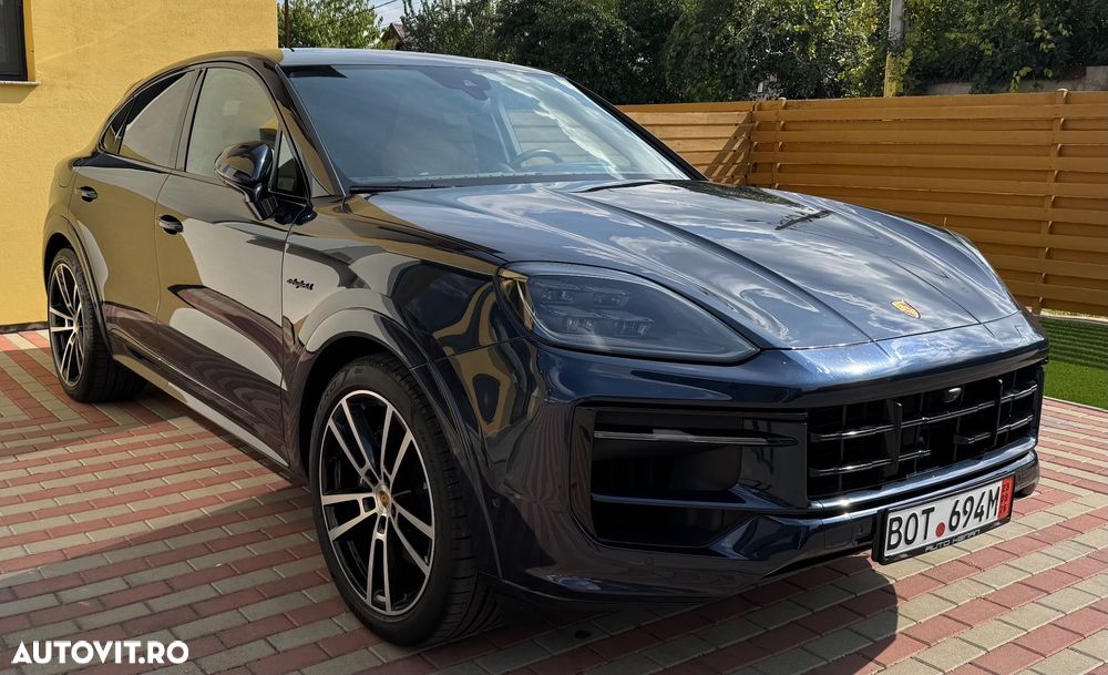 Porsche Cayenne Coupe E-Hybrid - 14