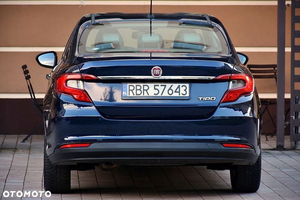 Fiat Tipo 1.4 16v Lounge EU6d - 16
