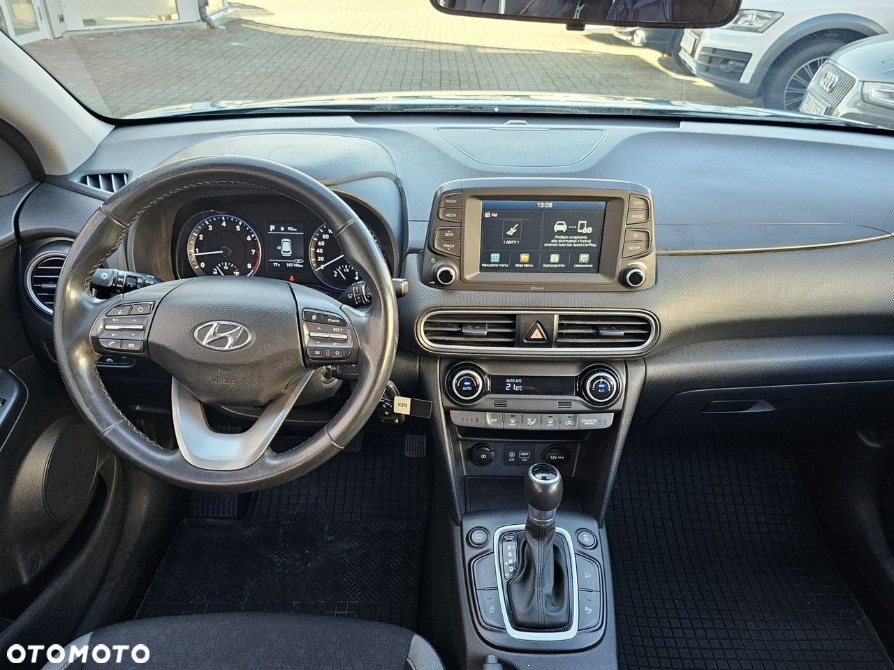 Hyundai Kona - 21