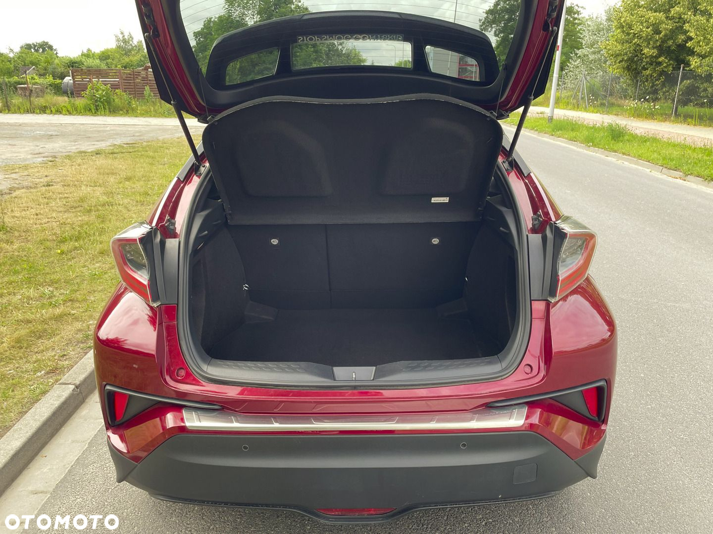 Toyota C-HR - 11