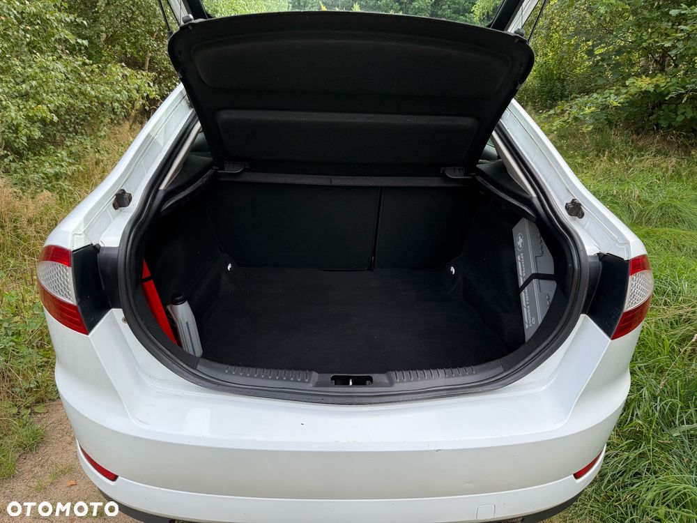 Ford Mondeo 1.8 TDCi Silver X - 17