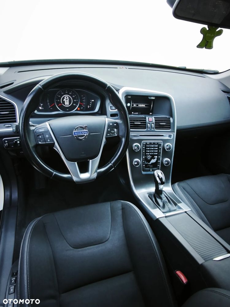 Volvo XC 60 T5 Geartronic Kinetic - 5