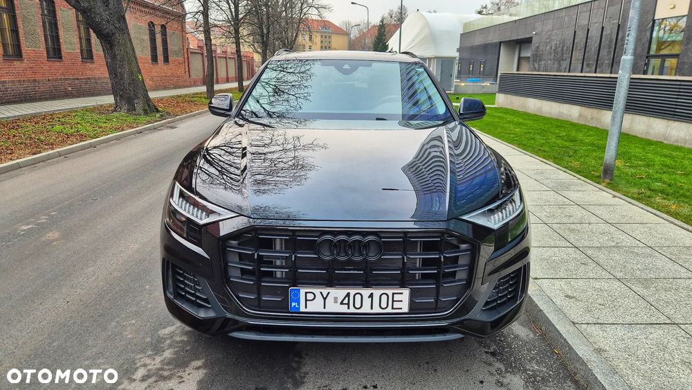 Audi Q8 55 TFSI mHEV Quattro Tiptronic - 1