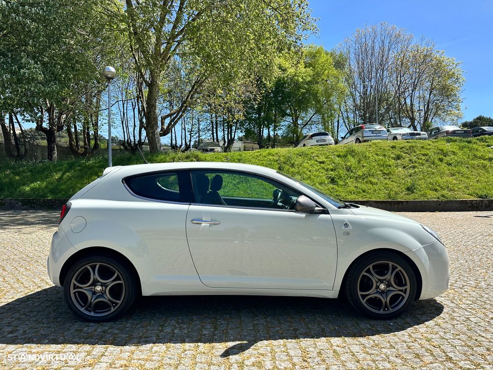 Alfa Romeo MiTo 1.3 JTD Distinctive - 9