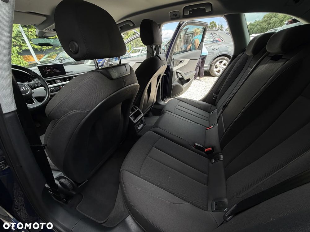 Audi A4 Avant 40 TDI S tronic design - 20