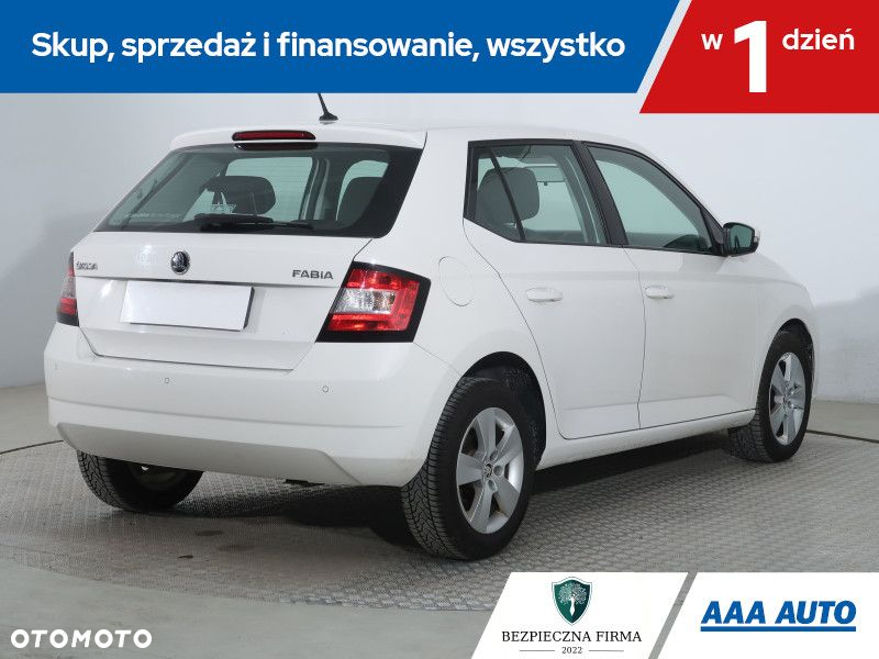 Skoda Fabia - 6