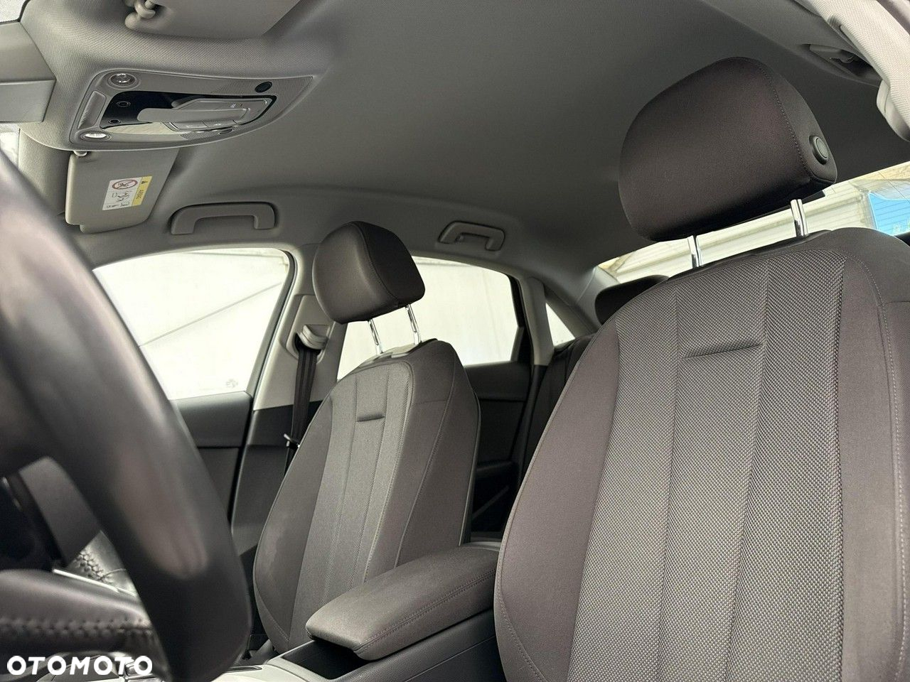 Audi A4 35 TFSI S tronic - 11