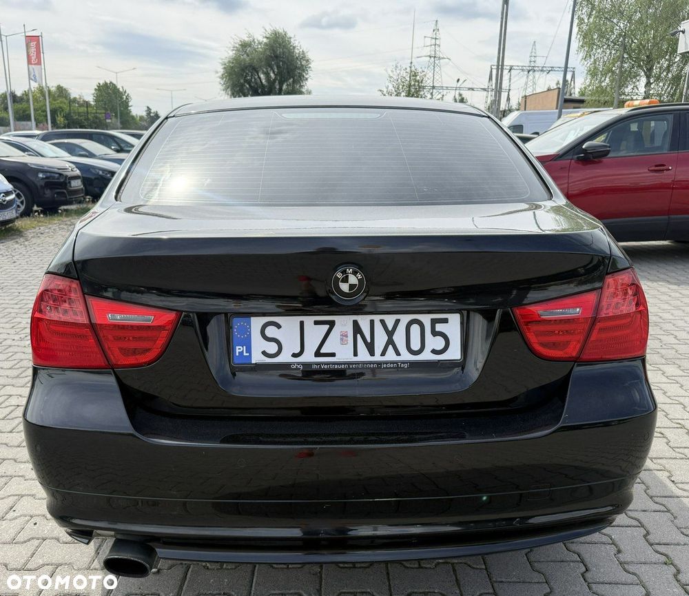 BMW Seria 3 318i Edition Exclusive - 10