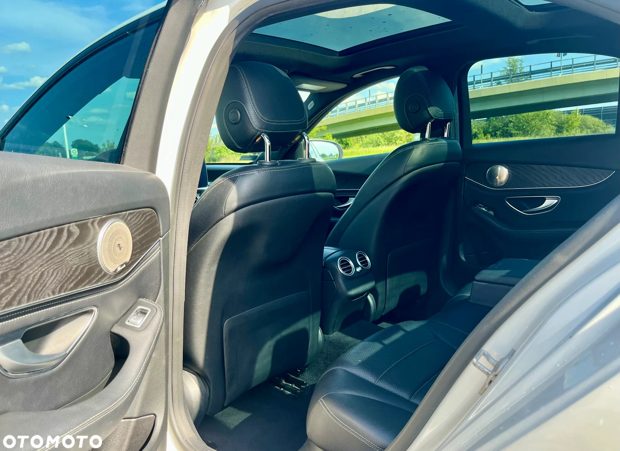 Mercedes-Benz Klasa C 300 7G-TRONIC - 25