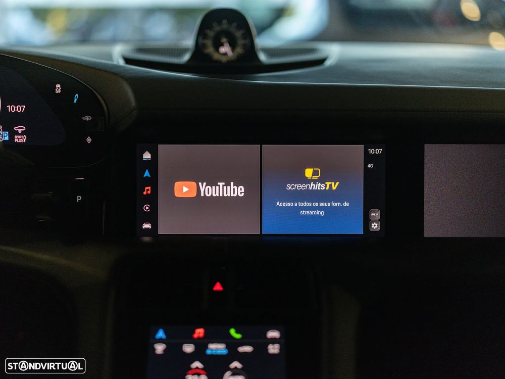 Porsche Taycan Cross Turismo 4 - 45