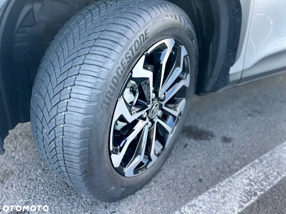 Toyota Yaris Cross Hybrid 1.5 Executive - 24