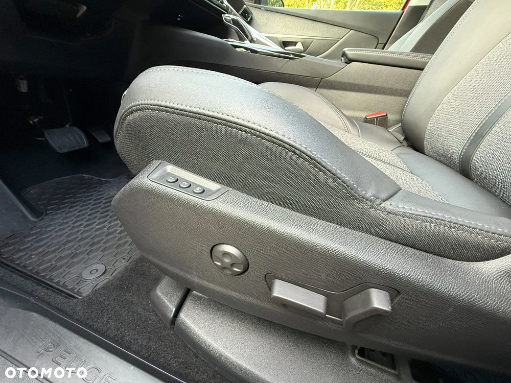 Peugeot 3008 1.5 BlueHDi Allure S&S EAT8 - 14