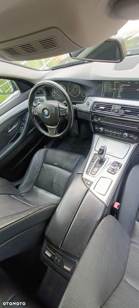 BMW Seria 5 525d - 7