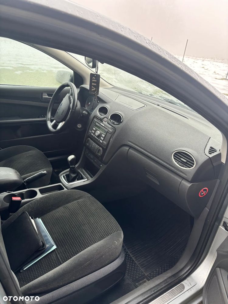 Ford Focus 1.6 TDCi DPF Ghia - 10