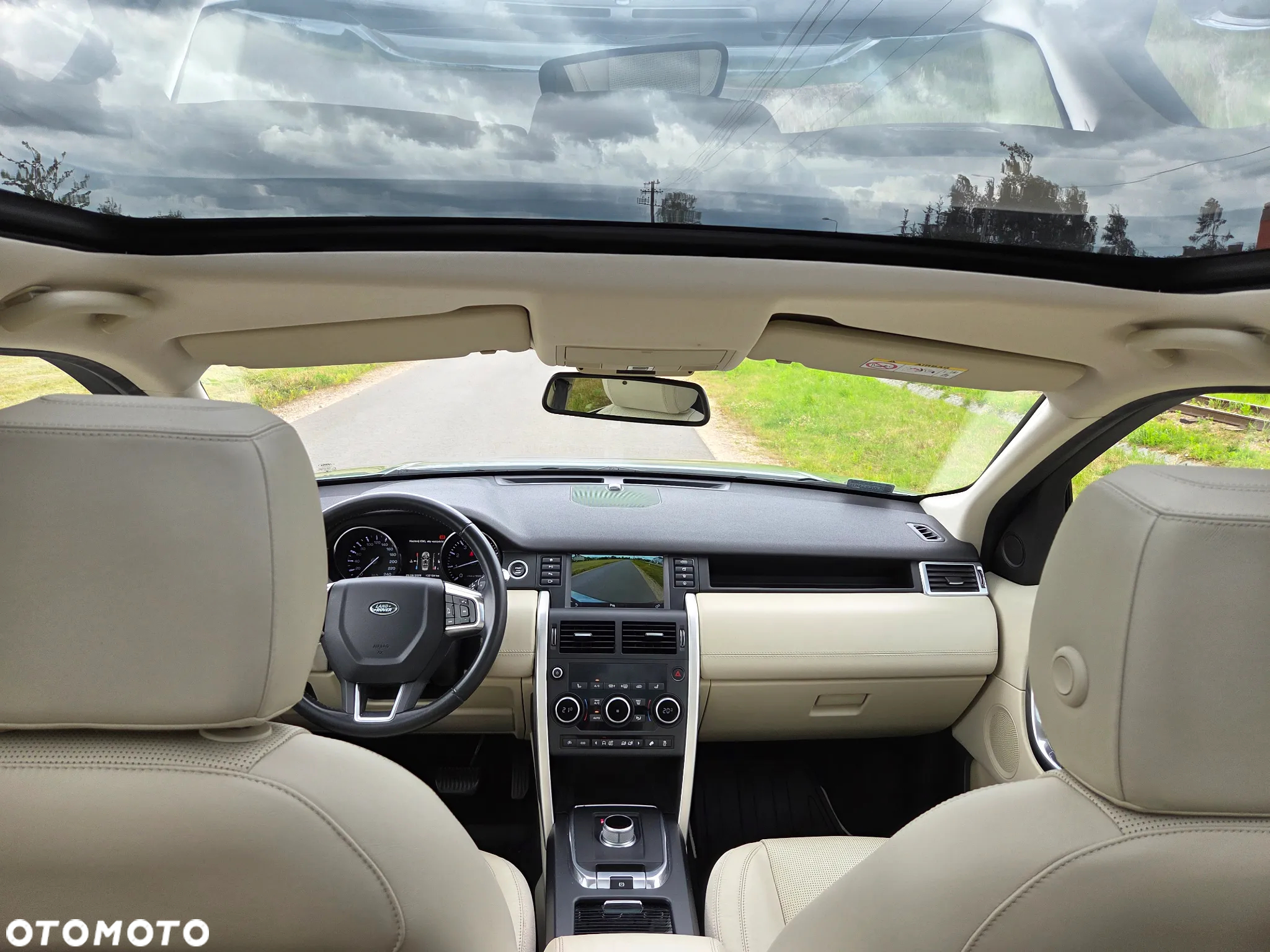 Land Rover Discovery Sport 2.0 Si4 HSE Luxury - 32