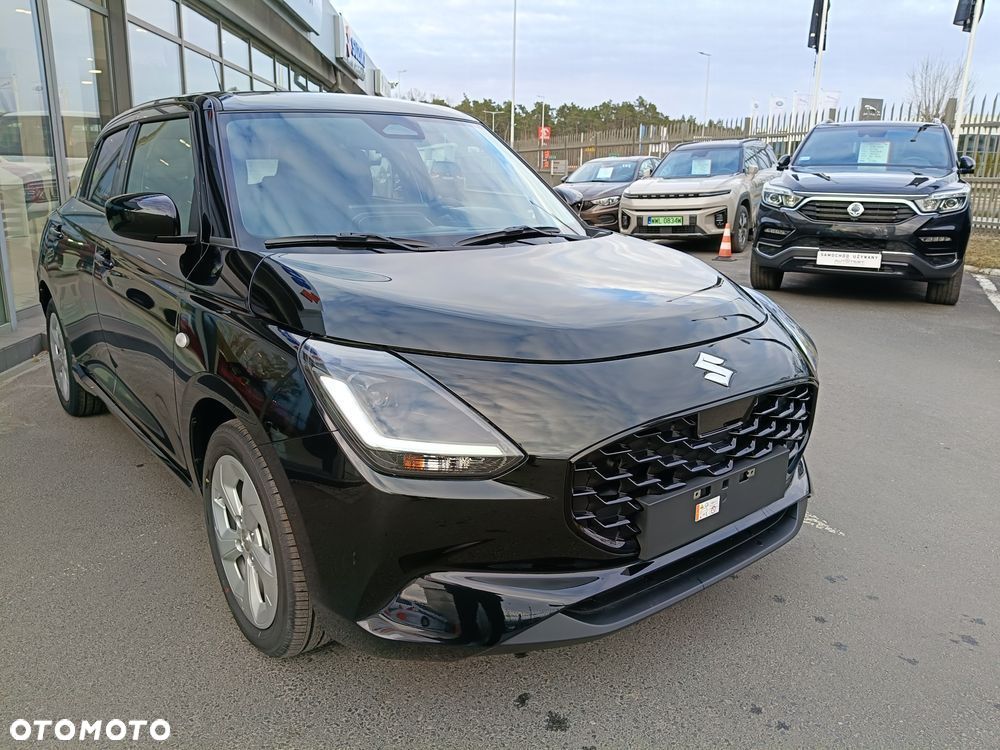 Suzuki Swift 1.2 Dualjet SHVS Premium Plus CVT - 4