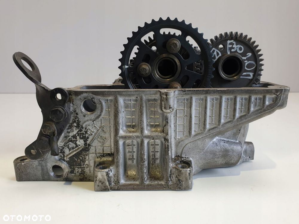 BMW F30 2.0 D GŁOWICA CYLINDRÓW wałki 85137090400 - 3