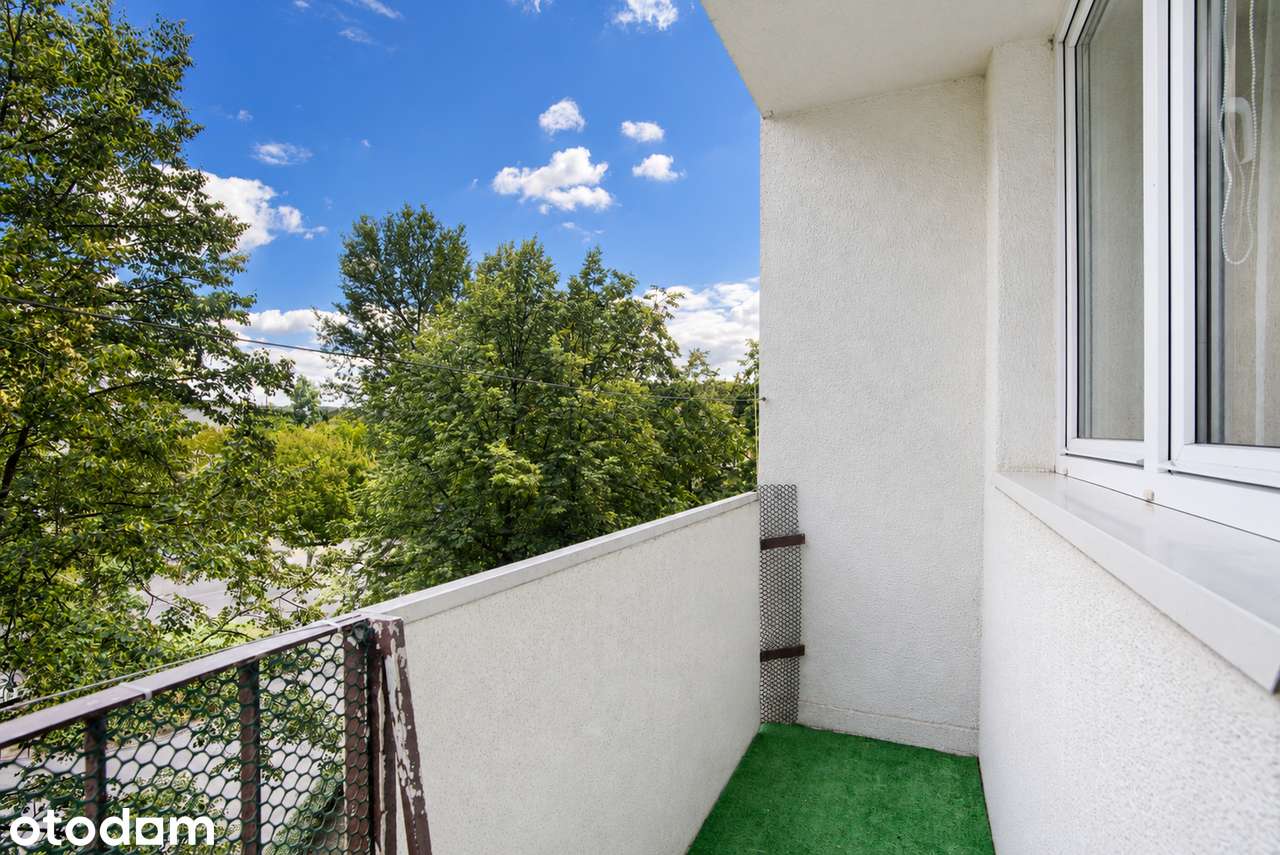 2 pokoje z oddzielną kuchnią po remoncie | balkon z widokiem na zieleń