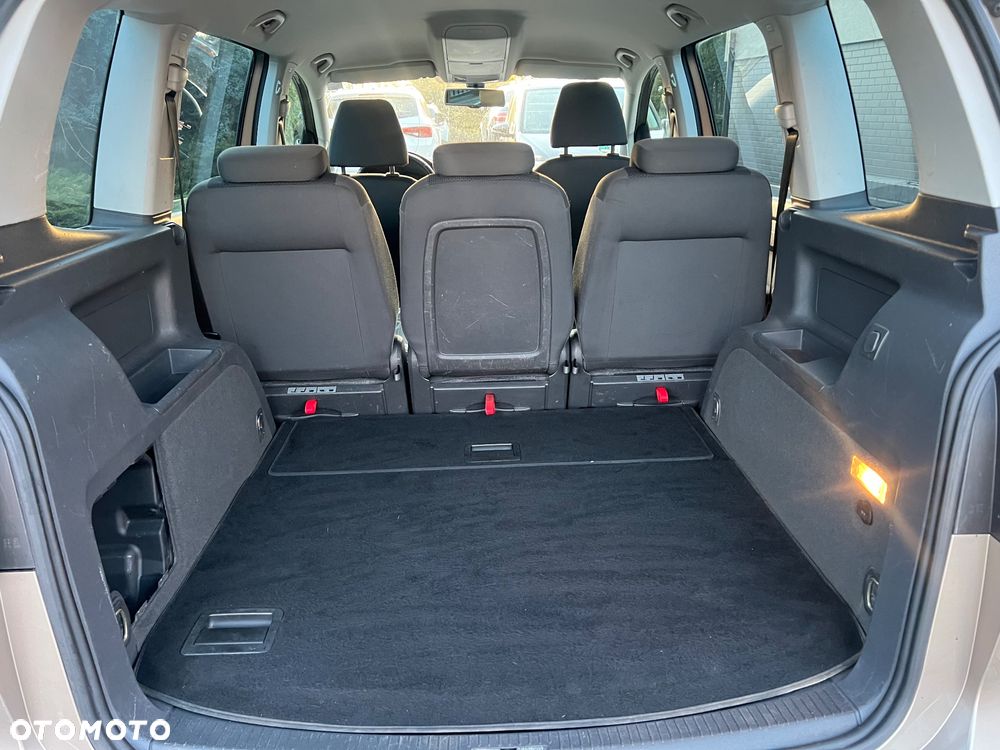 Volkswagen Touran 1.6 TDI DPF BlueMotion Technology Comfortline - 5